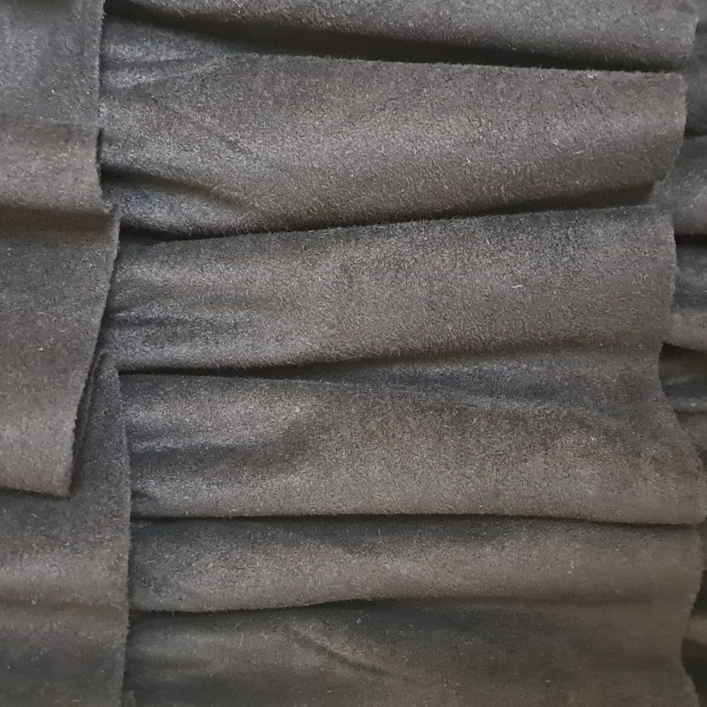 TIER Velvet Skirt - Picture 5 of 10